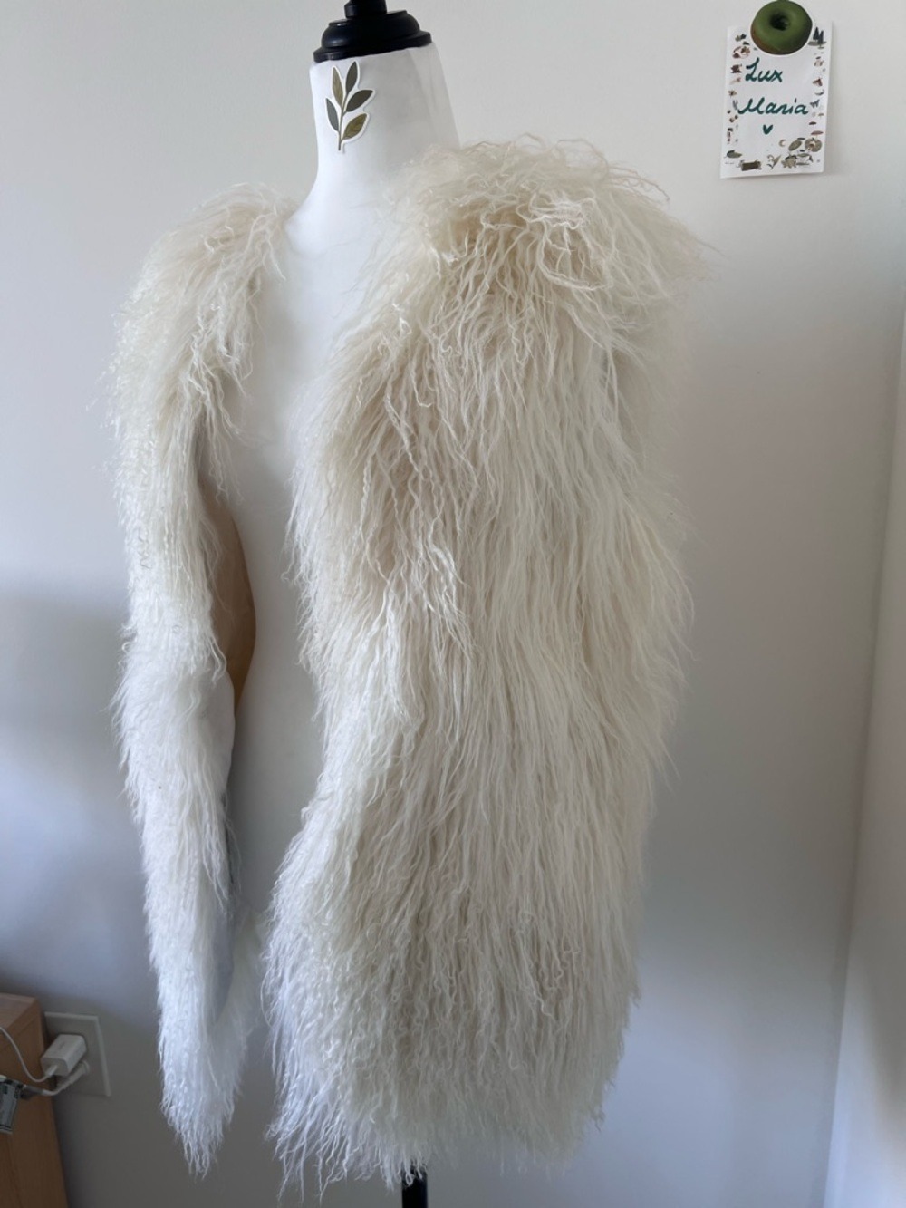 Cream White Mongolian Lamb Fur Vest Plush Shaggy Tibetan Lamb Boho Paisley S-M - Picture 2 of 9